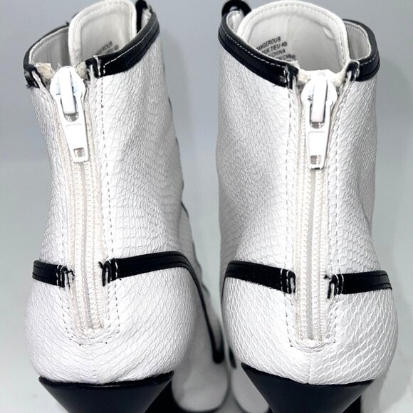 ShoeDazzle Dangerous Booties Womens Size 9 White Multi Back Zipper & Lace-Up New - Picture 7 of 16